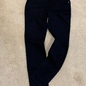 Women’s black skinny jean